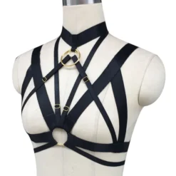 Cage bra harness feminino visto de lado com tiras cruzadas
