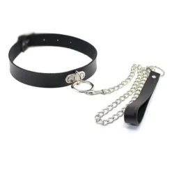 Coleira BDSM preta com argola de metal e guia de corrente com mosquetão e alça de mão
