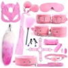 Kit de 14 acessórios BDSM rosa com algemas, coleira, chicote, máscara de gatinha e plug com cauda