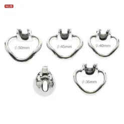 Gaiola de castidade de aço com os quatro anéis de 36, 40, 45 e 50 mm