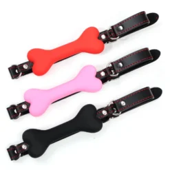 Mordaças de ossinho de silicone nas cores vermelha, rosa e preta