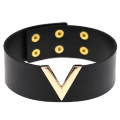 Gargantilha choker larga de couro preta com V de metal dourado