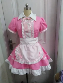 Vestido de maid rosa com avental branco e gola no manequim