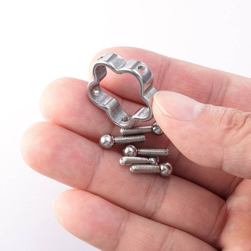 Braçadeiras Sensuais de Mamilo Nipple Clamps com Parafuso 2 Peças Braçadeiras Sensuais de Mamilo Nipple Clamps com Parafuso 2 Peças