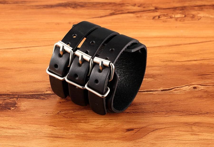 Tyo pulseira de couro genuíno para meninos, pulseira ajustável de couro clássica punk rock preta/marrom com três camadas para relógio
