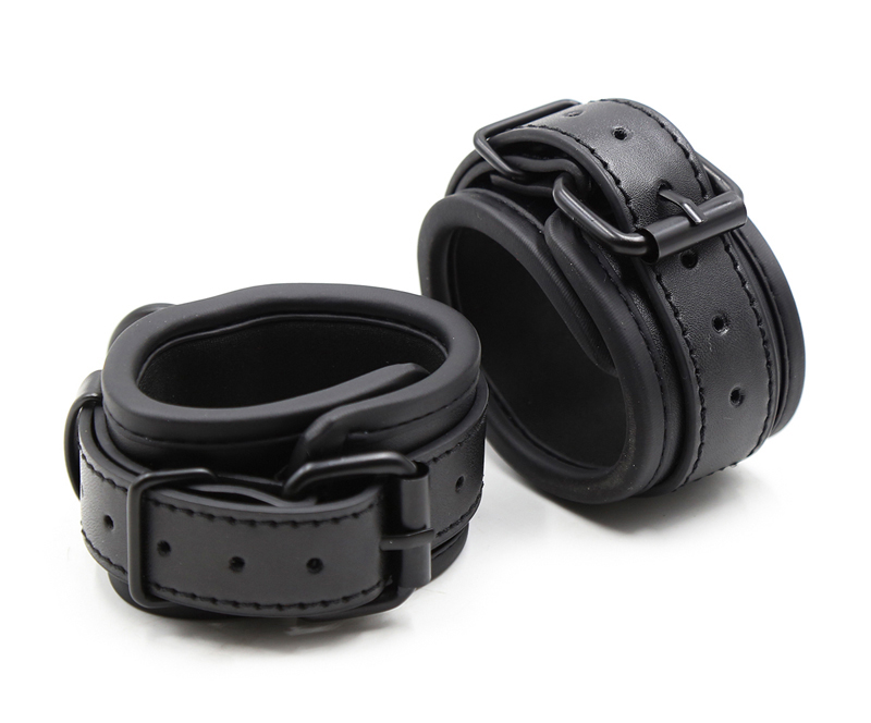3pcs conjunto de bondage bdsm bdsm colar de couro escravo algemas de sexo polícia anklecuffs brinquedo sexual para mulher casais bondage kit 3pcs conjunto de bondage bdsm bdsm colar de couro escravo algemas de sexo polícia anklecuffs brinquedo sexual para mulher casais bondage kit