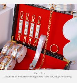 Bdsm brilhante de couro sexy conjunto cama bondage kits restrição algemas colar mordaça máscara de olho brinquedos sexuais para casais adultos BDSM Bondage