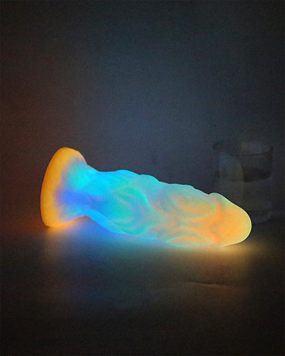 Dildo luminoso com ventosa para mulheres, pênis monstro em forma especial, plug anal brilhante, vibrador macio, brinquedos adultos, colorido, novo