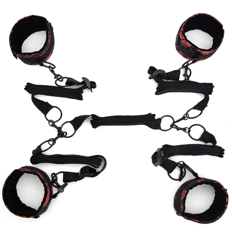 Kit de amarração under bed com quatro punhos de pelúcia e as correias de nylon