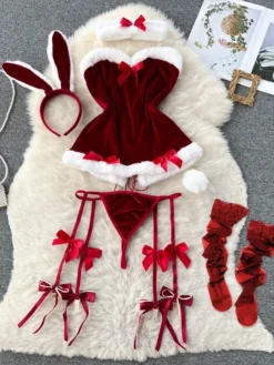 Fantasia de coelhinha em veludo vermelho com orelhas, cinta-liga e meias