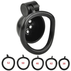 Mini gaiola de castidade preta de ABS com trava click lock e cinco anéis de base