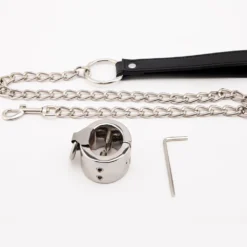 Ball stretcher ao lado da chave allen usada para regular os pinos internos