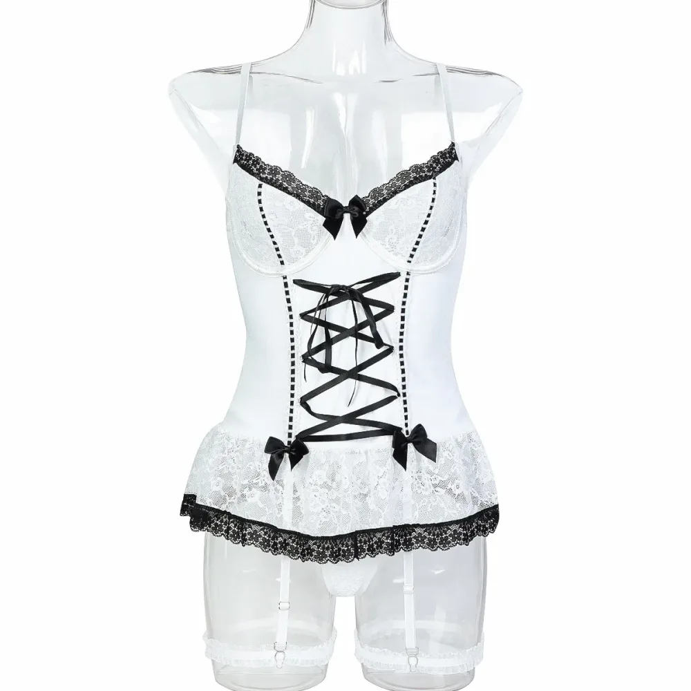 Corpete branco Ellolace Hemline no manequim visto de frente