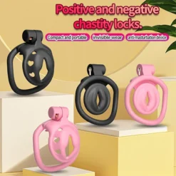 Flat cages de castidade preta e rosa com trava embutida