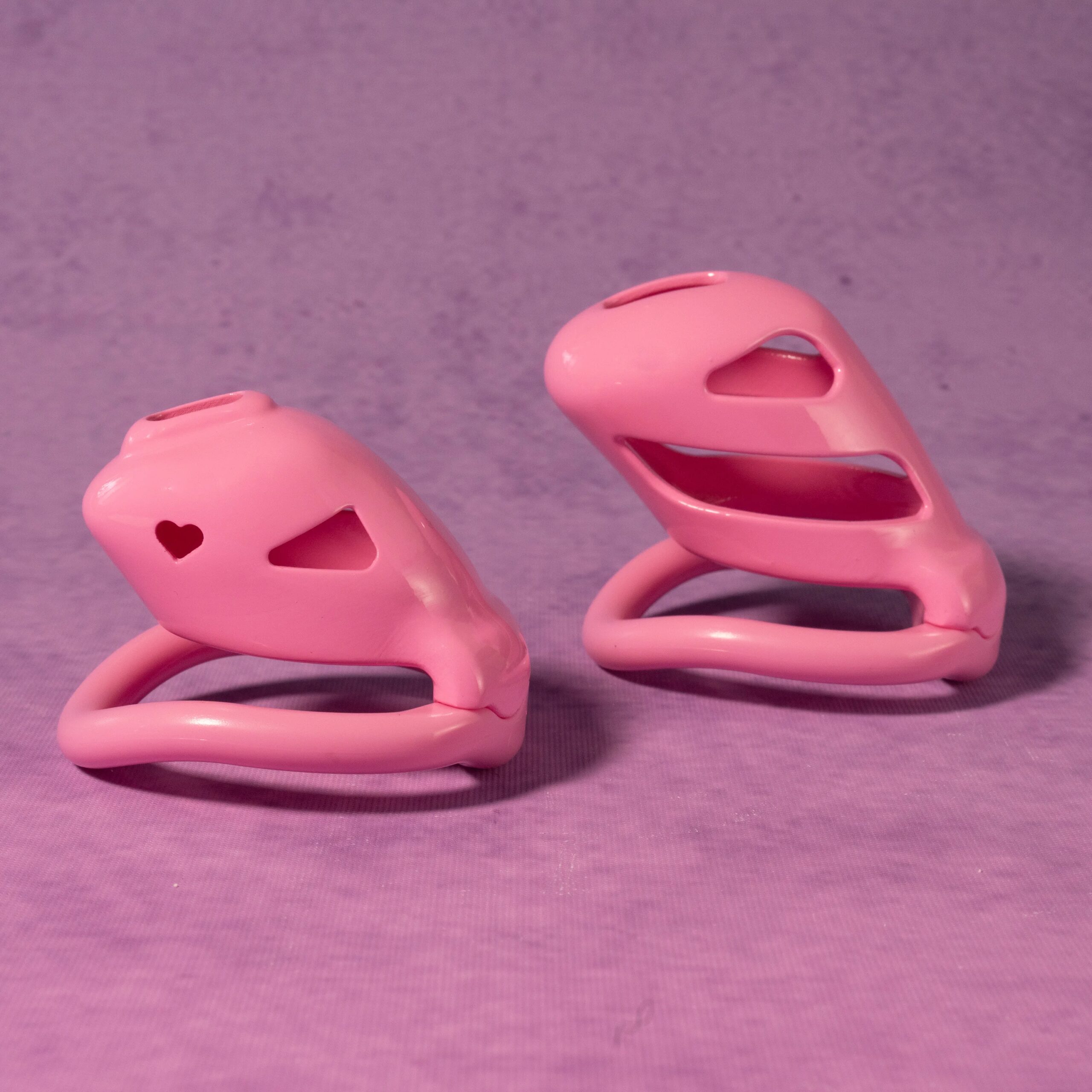 Lightweight and breathable male embedded invisible small lock cylinder chastity lock heart pattern pseudo-mother body bondage