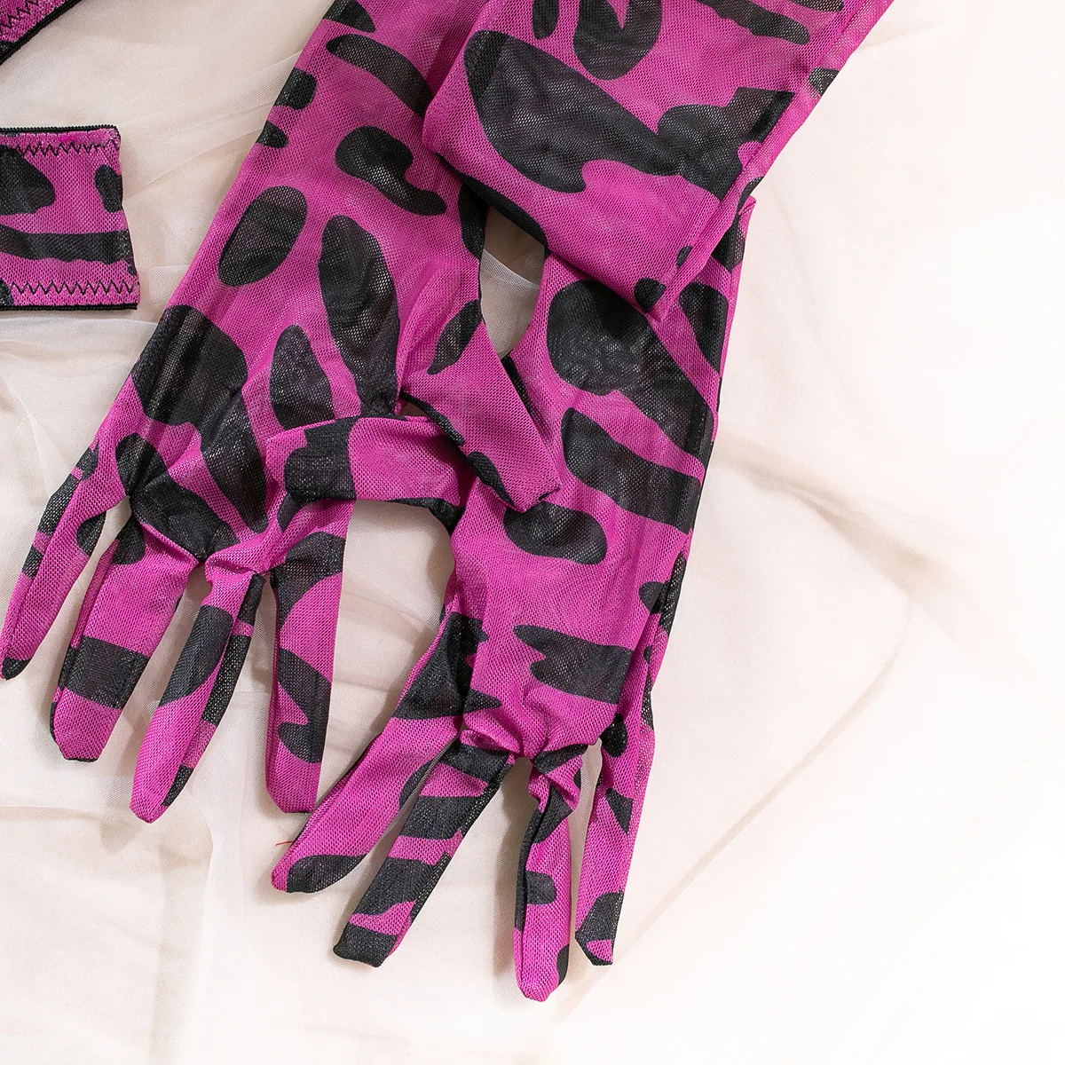 Sexy Pink Leopard Printed Bra Gloves Leg Socks Lingerie Set Women's Perspective Comfortable Mesh Exotic Apparel Underwear Suit