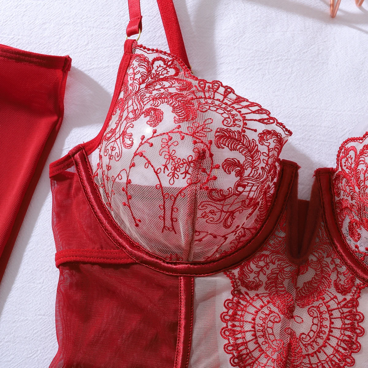 Corset bustier renda floral e luvas longas na cor Burgundy
