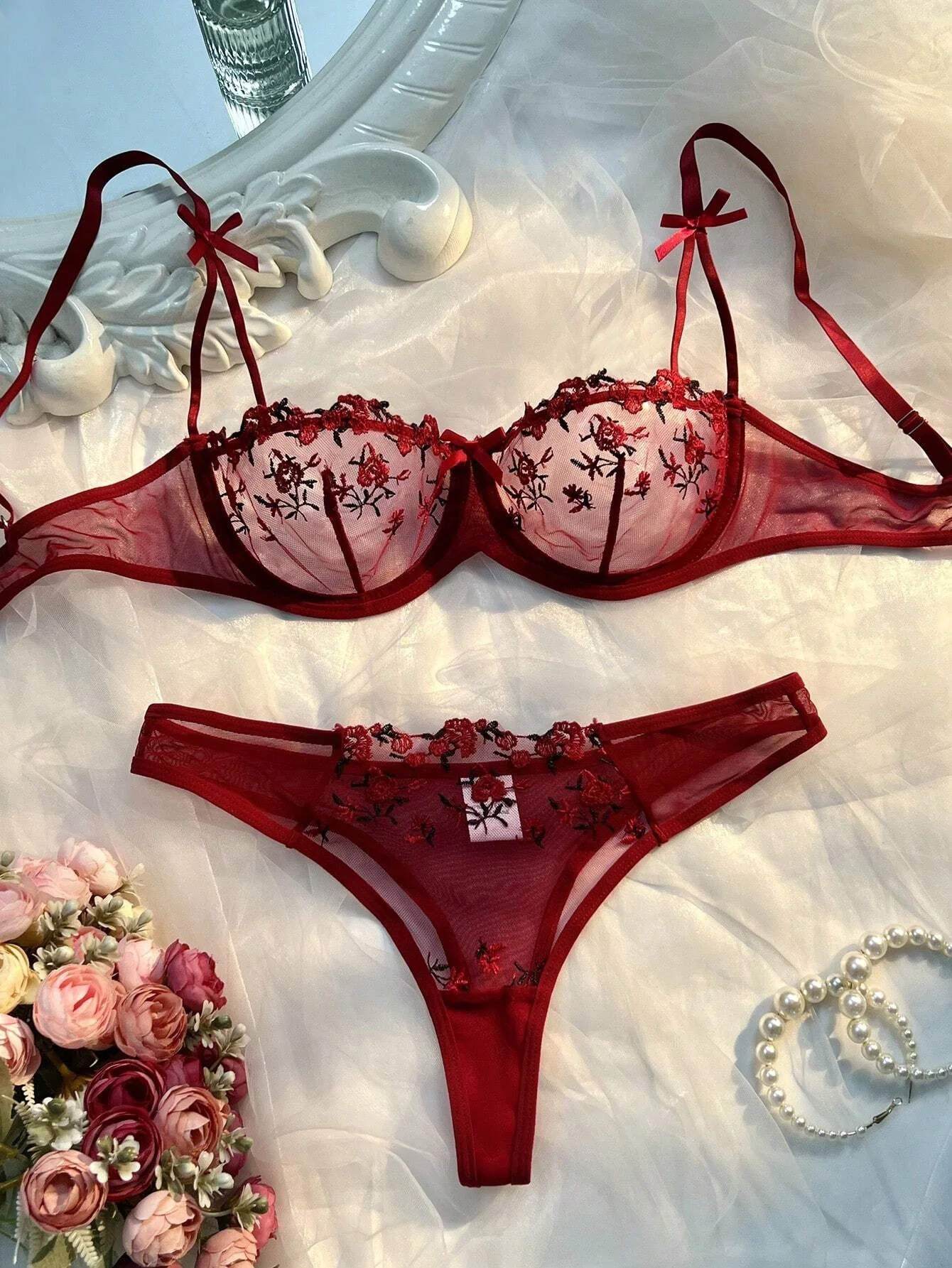 Sexy Lingerie Women Thin Transparent Lace See Through Female Erotic Underwear Bra And Panty Set Sleepwear Suit Embroidery Floral Sexy Lingerie Women Thin Transparent Lace See Through Female Erotic Underwear Bra And Panty Set Sleepwear Suit Embroidery Floral