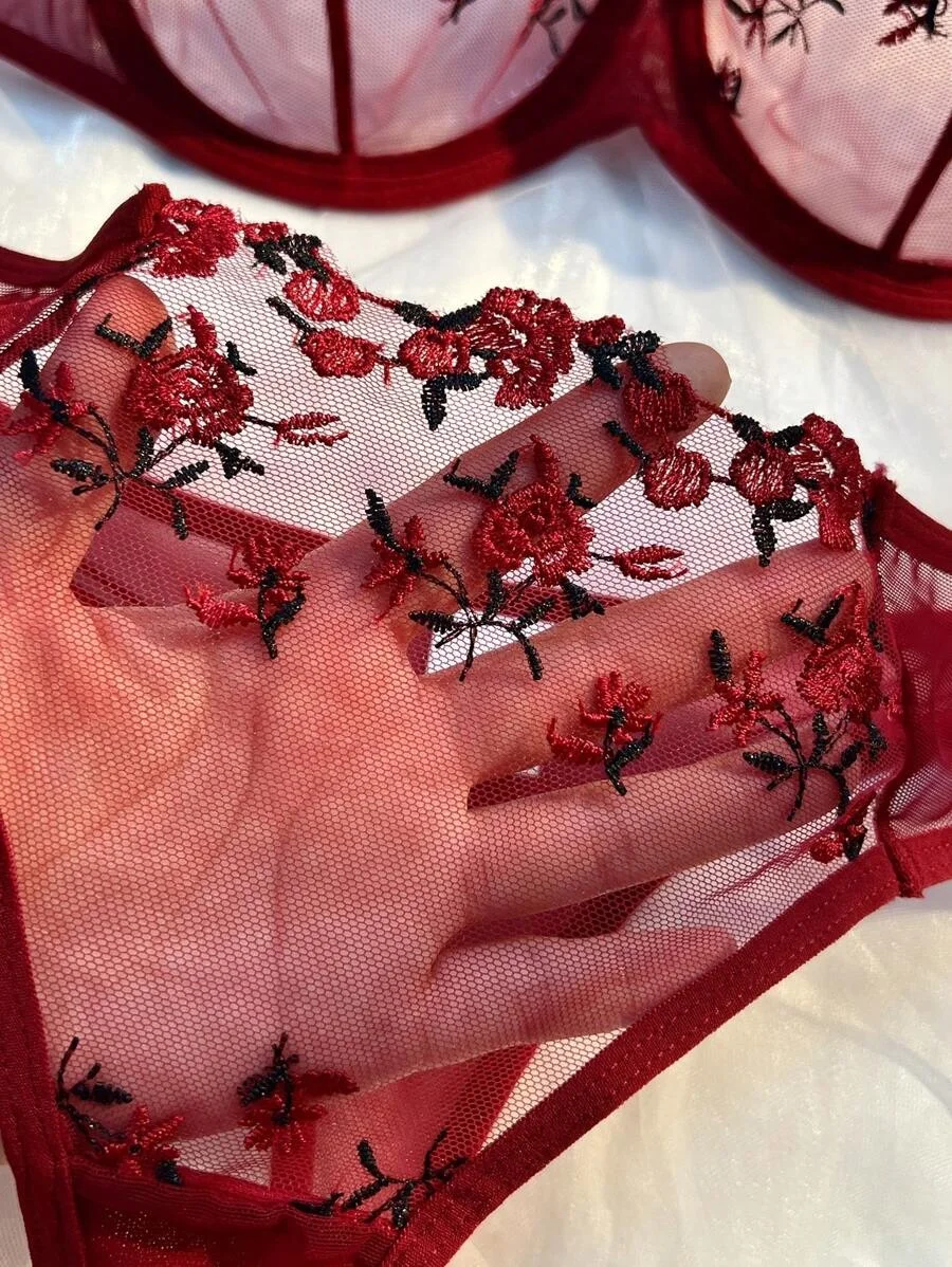 Sexy Lingerie Women Thin Transparent Lace See Through Female Erotic Underwear Bra And Panty Set Sleepwear Suit Embroidery Floral Sexy Lingerie Women Thin Transparent Lace See Through Female Erotic Underwear Bra And Panty Set Sleepwear Suit Embroidery Floral