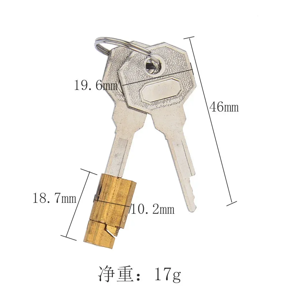 Medidas do miolo de latão: 18,7 mm por 10,2 mm, com chaves de 46 mm